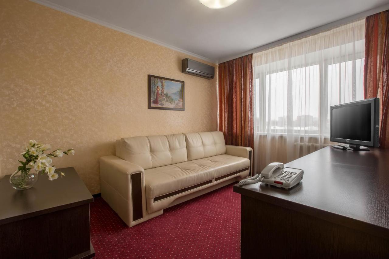 Lipetsk Hotel エクステリア 写真